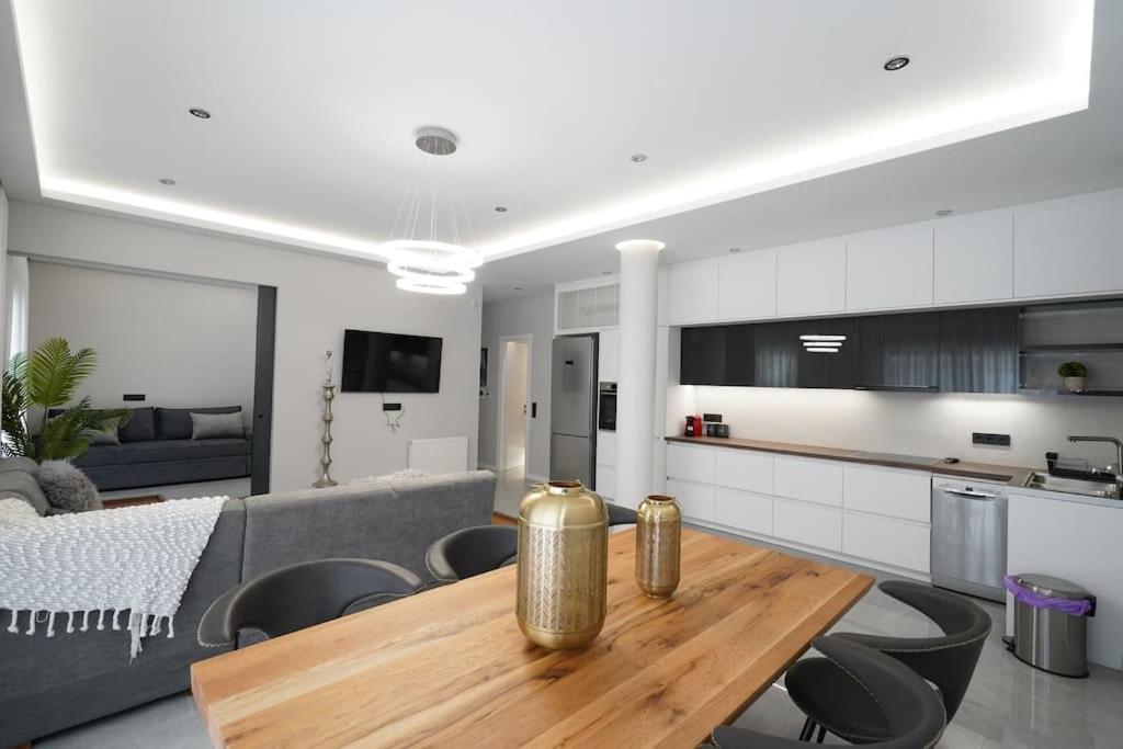 Brand New 3Br With 2 Bathrooms Marousi Apartment Афіни Екстер'єр фото